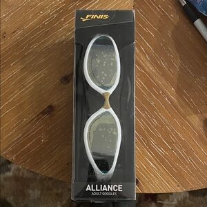 FINIS Alliance Adult Goggles - White and Gold